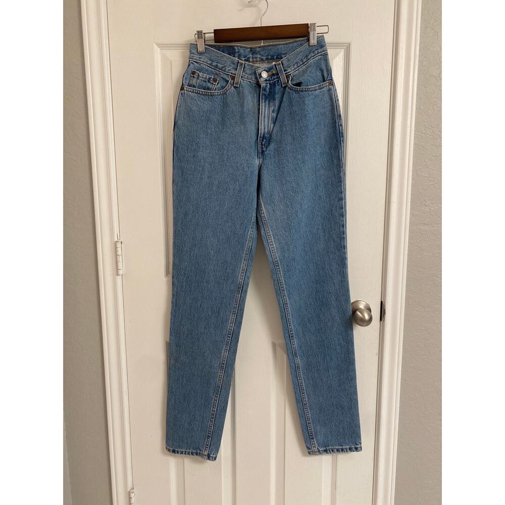 Vintage Levi's 512 High Rise Tapered Jeans Light Wash 100% Cotton Waist 26⁠